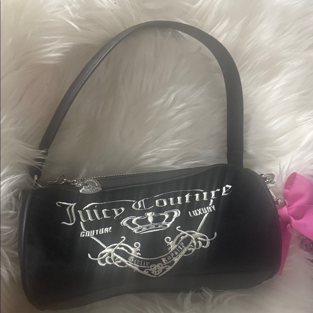 Juicy couture barrel bag